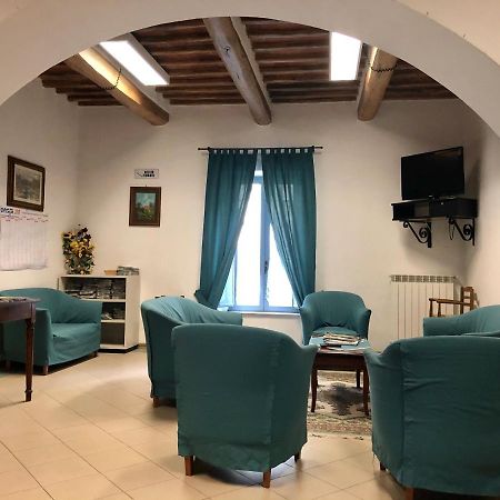 Residenza Pitigliano Gens Petilia - Nuova Gestione Hotell Exteriör bild