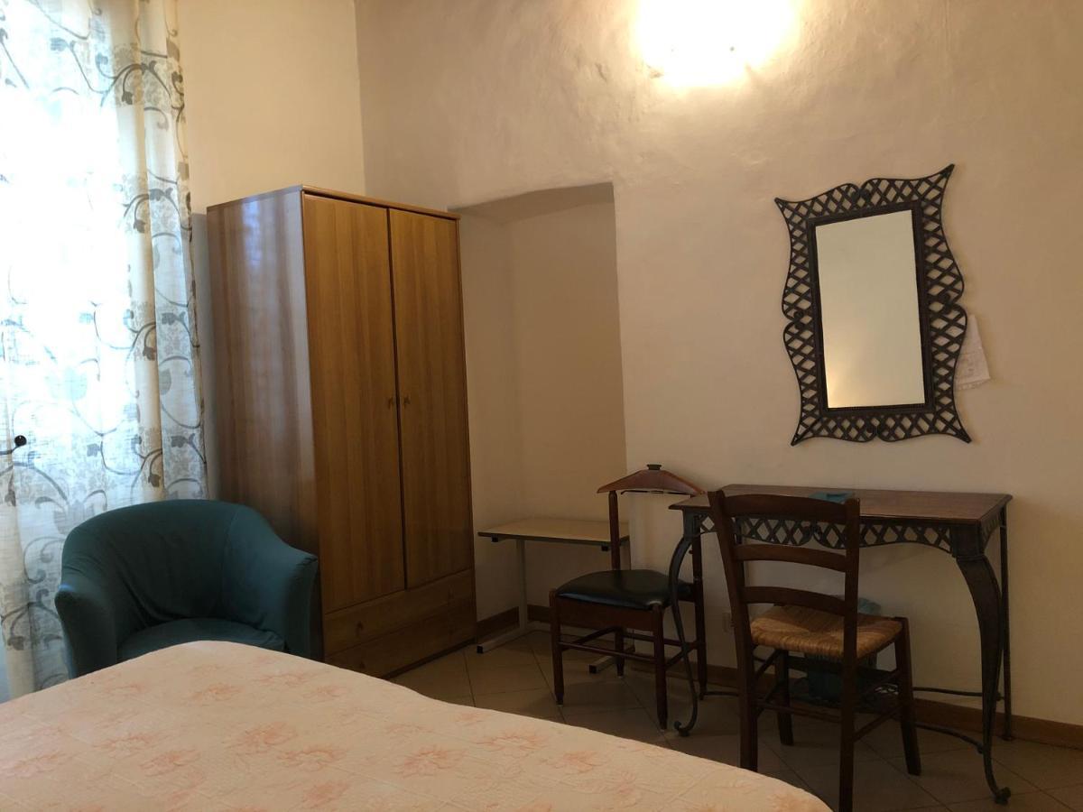 Residenza Pitigliano Gens Petilia - Nuova Gestione Hotell Exteriör bild