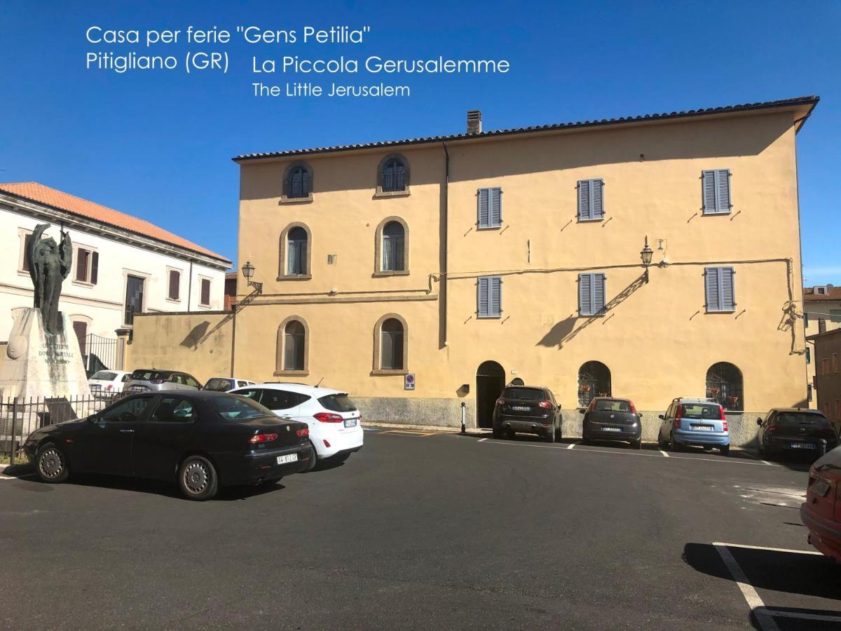 Residenza Pitigliano Gens Petilia - Nuova Gestione Hotell Exteriör bild