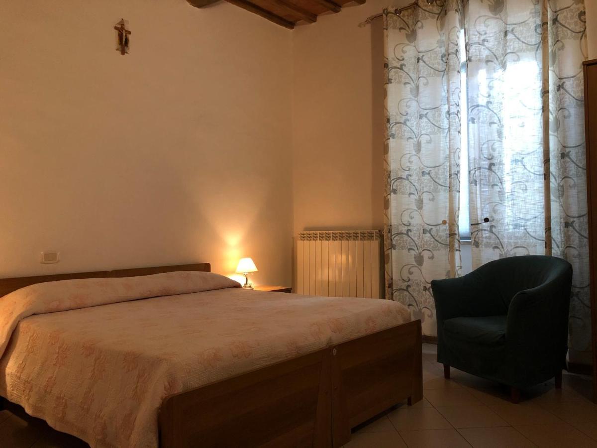 Residenza Pitigliano Gens Petilia - Nuova Gestione Hotell Exteriör bild