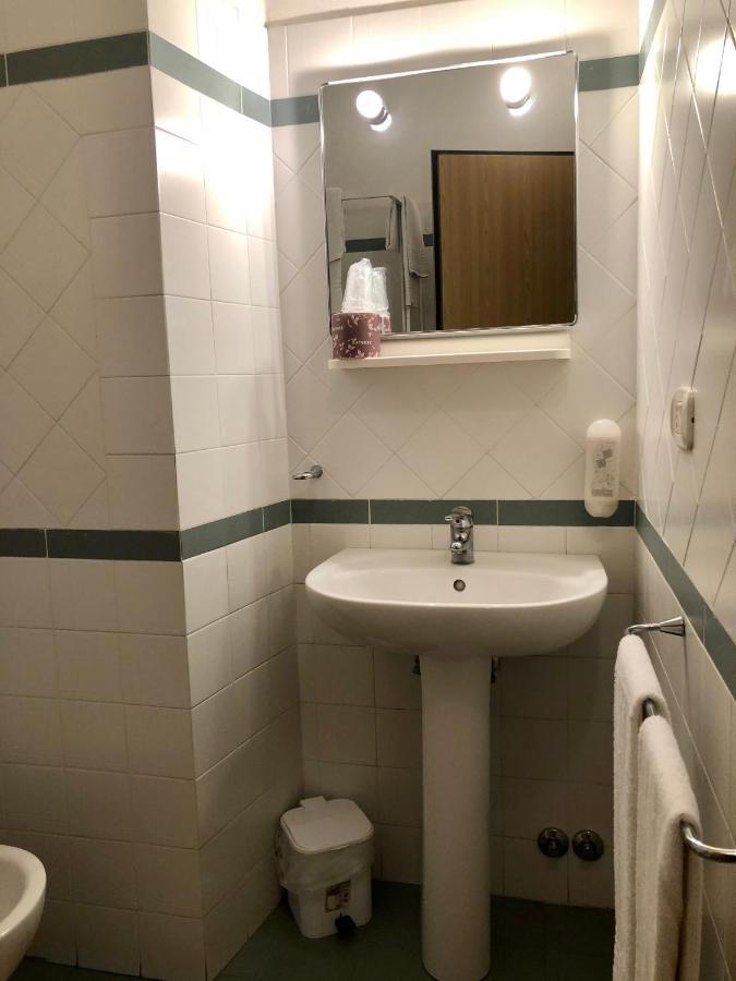 Residenza Pitigliano Gens Petilia - Nuova Gestione Hotell Exteriör bild