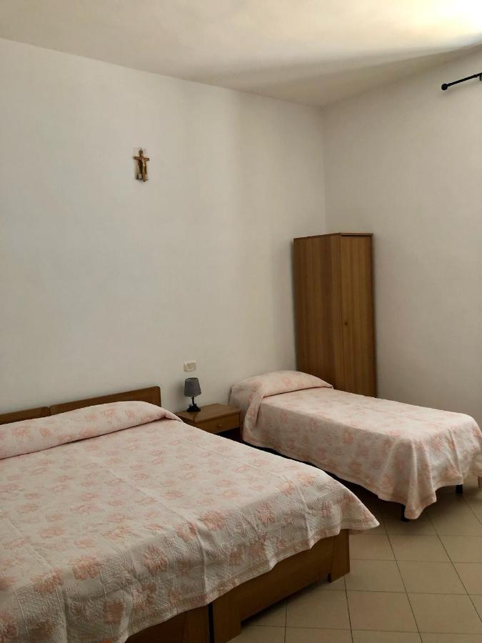 Residenza Pitigliano Gens Petilia - Nuova Gestione Hotell Exteriör bild