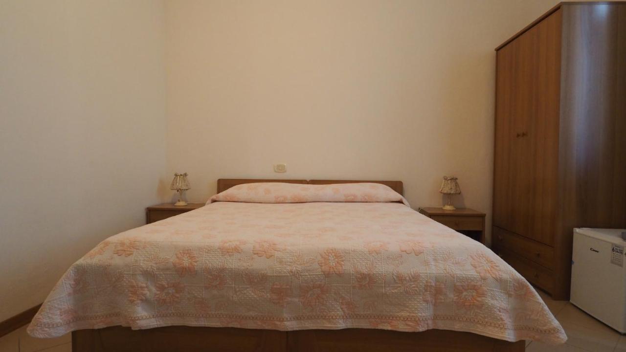 Residenza Pitigliano Gens Petilia - Nuova Gestione Hotell Exteriör bild