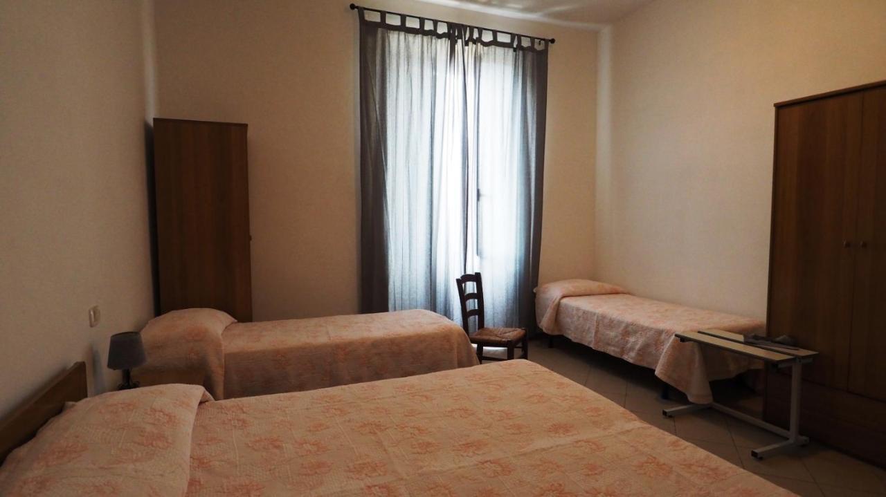 Residenza Pitigliano Gens Petilia - Nuova Gestione Hotell Exteriör bild